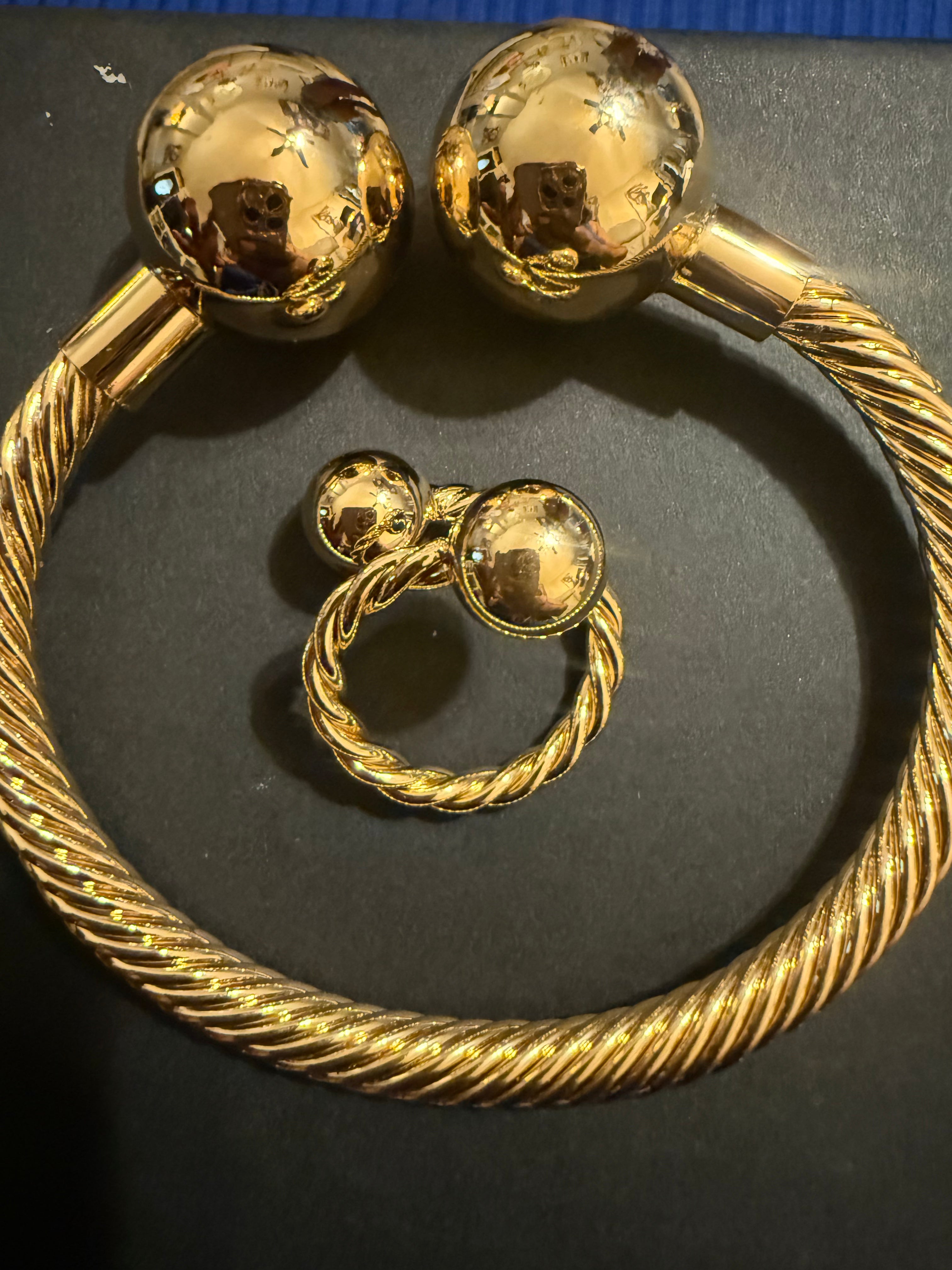 Gold- wire metal bracelet w/balls